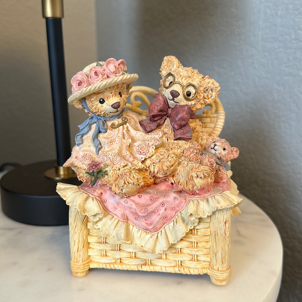 💕 3 for $20 💕 Antique 1991 Bainbridge Bear collection, music box